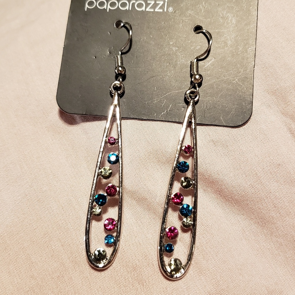 {Paparazzi} earrings